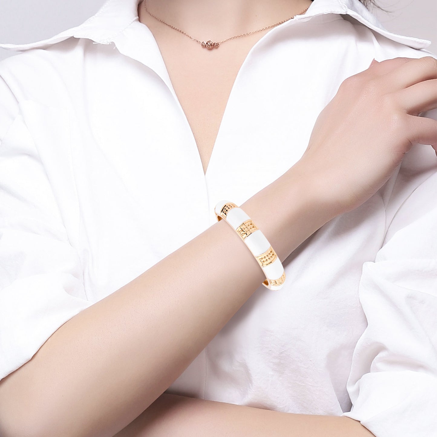 UJOY Cloisonne Bangle Luxurious white porcelain bracelet with diamonds and gold edges