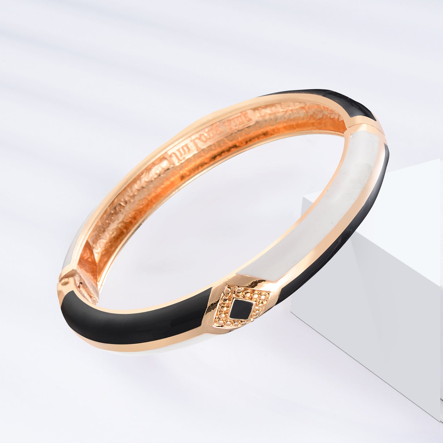 UJOY Cloisonne Bangle Cloisonne Bangle Colorful Bracelet Gifts for Women Girls 207105