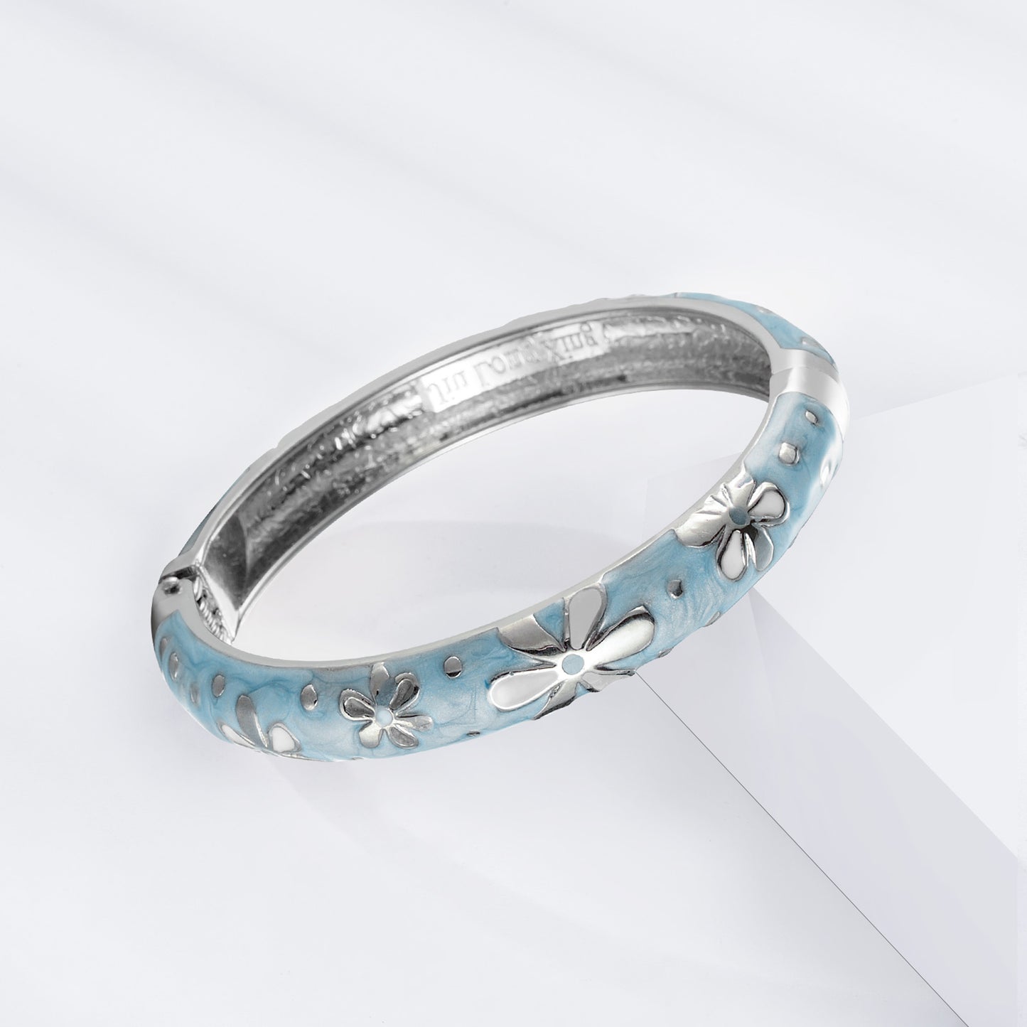 UJOY Fashion Cloisonne Bracelets Gold Plated Butterfly Filigree Enameled Womens Gifts Bangles Spring Hinged