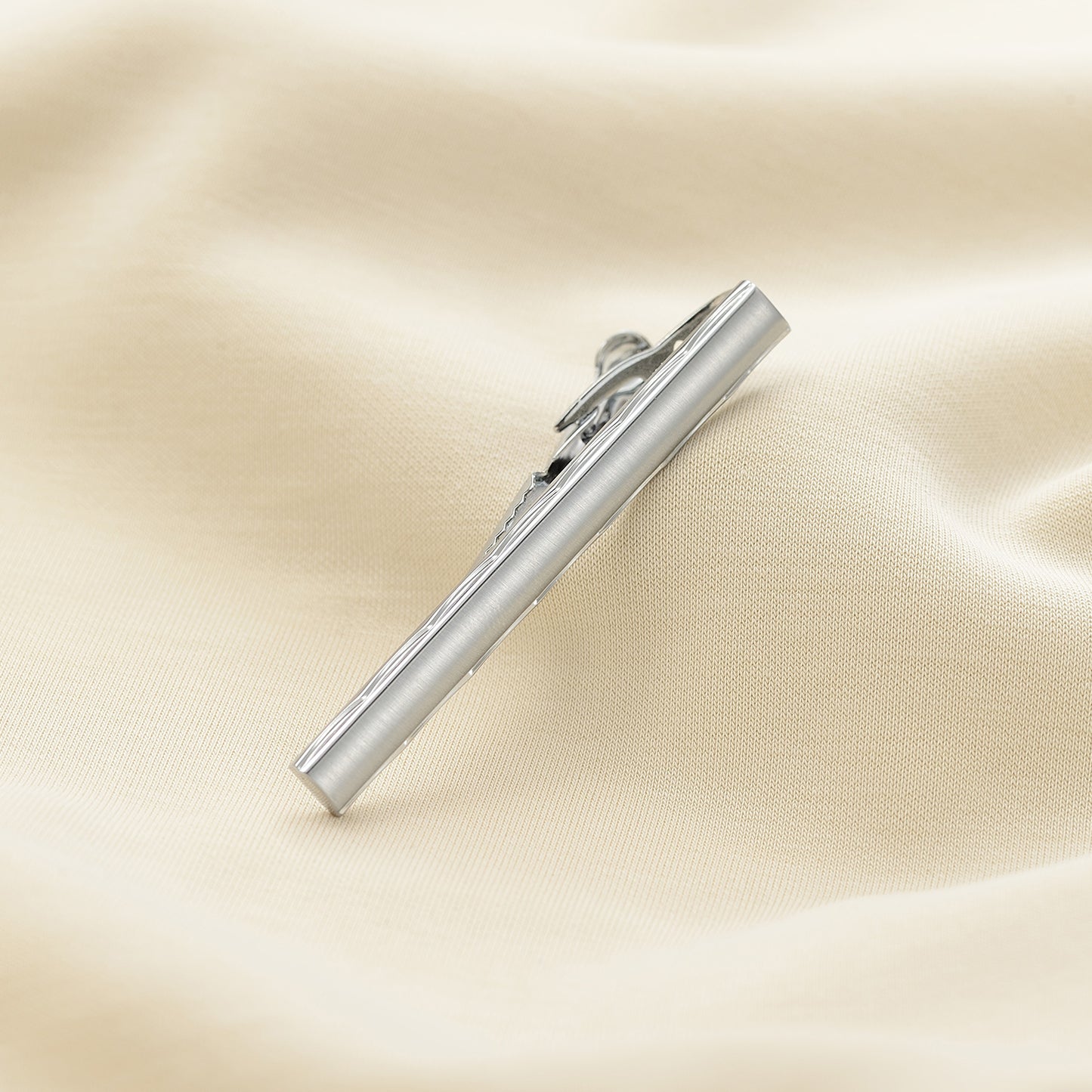UJOY Tie Clips for Men, 3 Pcs Tie Bars Pinch Clip Set 2.3 Inches Business Shirt Necktie Parts Silver Black