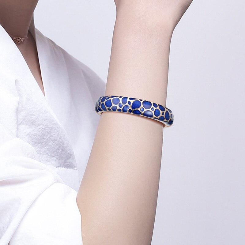 UJOY Enameled Bangle On Hand Geometric Bracelets For Women Cuff Femal Bangles Classic Designer Jewelry Accessories Vintage Gifts