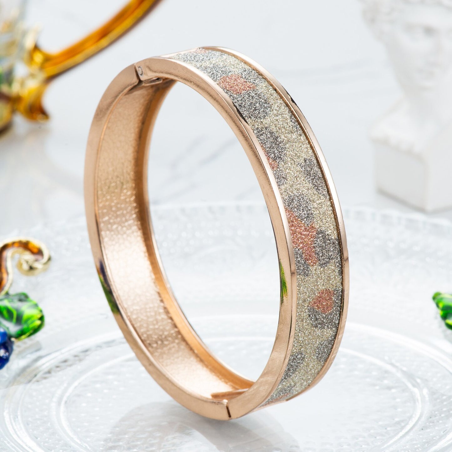 UJOY Elegant Bangles Women's Fashion Accessories Cuff Bangle Gift Birthday Lady 7768
