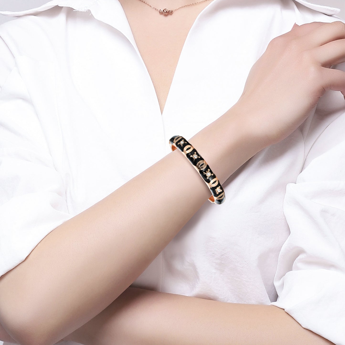 UJOY Cloisonne Bangle Rose Gold Diamond Black  Bracelet Gifts for Mom Women Girls