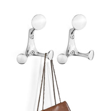 Cargar imagen en el visor de la galería, SARIHOSY 3 Hangers Wall Hooks Three Colors Available High Quality Zinc Alloy Coat Hooks for Bathroom Kitchen Bedroom 7752