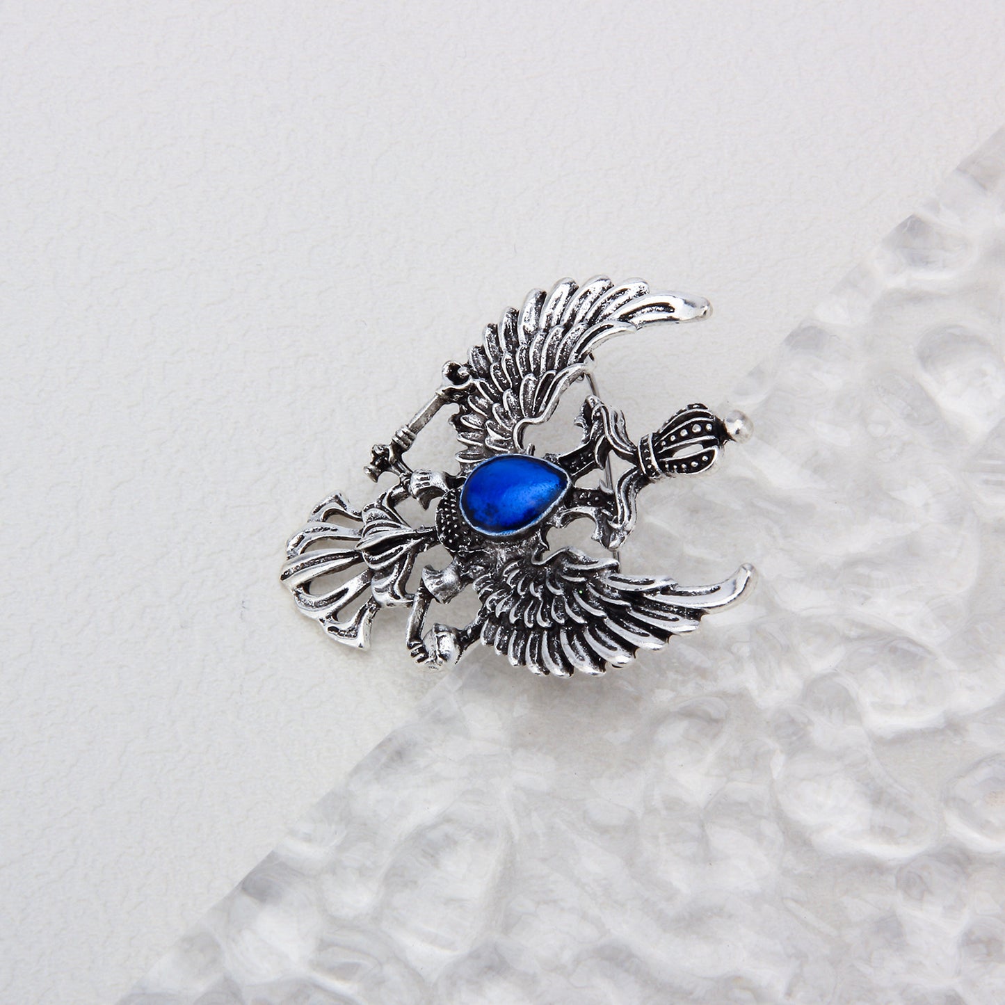 UJOY Royal Blue Wing Double-Headed Eagle Badge Brooch Fashion Temperament Brooch Gifts for Men and Women