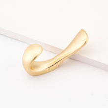 Load image into Gallery viewer, SARIHOSY Brushed Copper Tone Zinc Alloy Wall Mounted Coat Hook 1599