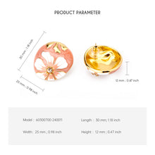 Cargar imagen en el visor de la galería, UJOY Vintage Floral Enamel Stud Earrings | Gold-Plated Zinc Alloy Jewelry
