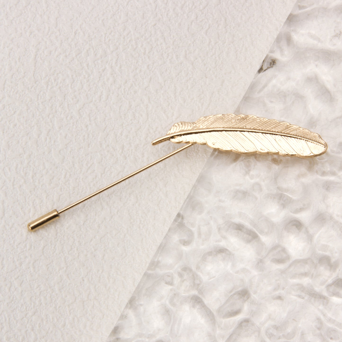 UJOY Gold Quill Brooch Gilded Brooch Bulk for Men and Women Girls