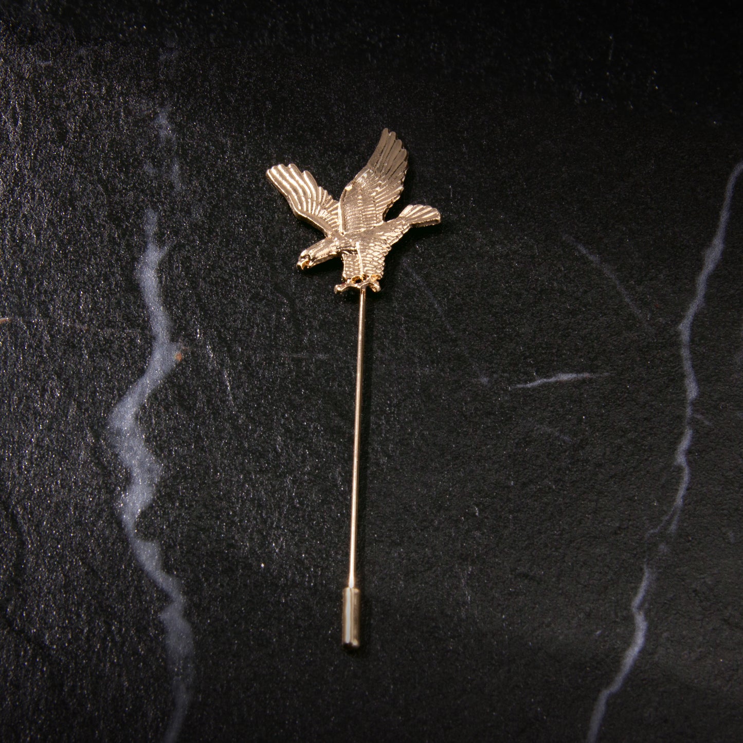 UJOY Gold Winged Eagle Brooch Animal Lapel Fashion Jewelry Suit Brooches Accessories Hat for Unisex