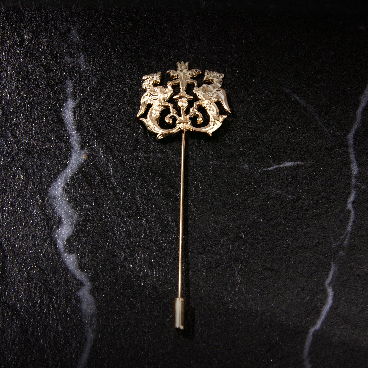 UJOY Gold Vintage Crown Brooch Lapel Pin Accessories for Men Women