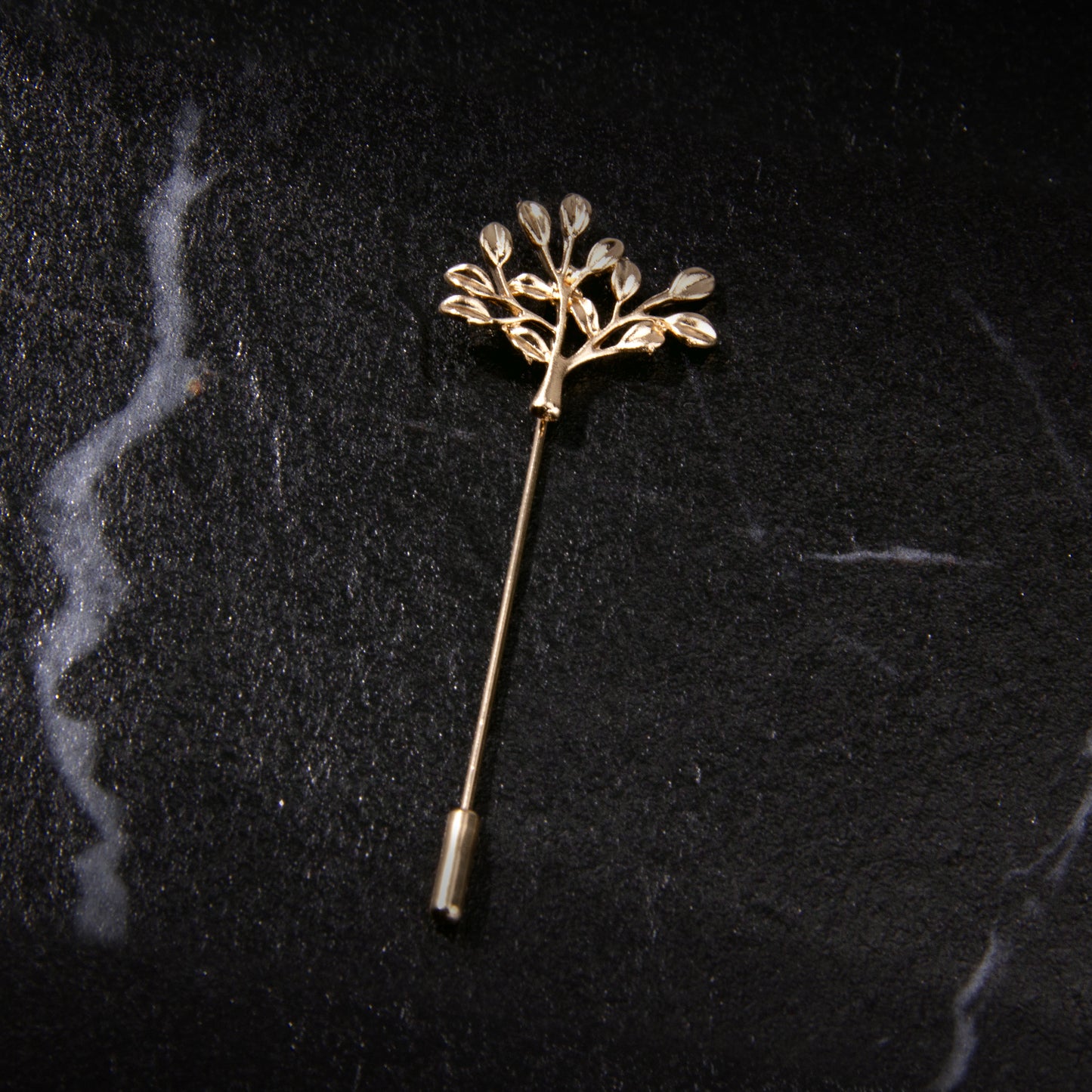 UJOY Gold Olive Branch Brooch Gold Plated Lapel Pin Jewelry Gifts for Women Men