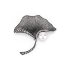 Load image into Gallery viewer, UJOY Silver Ginkgo Biloba Pearl Brooch Lapel Pin Wedding Accessories Brooch Pin Jewelry Gift for Wife Mom