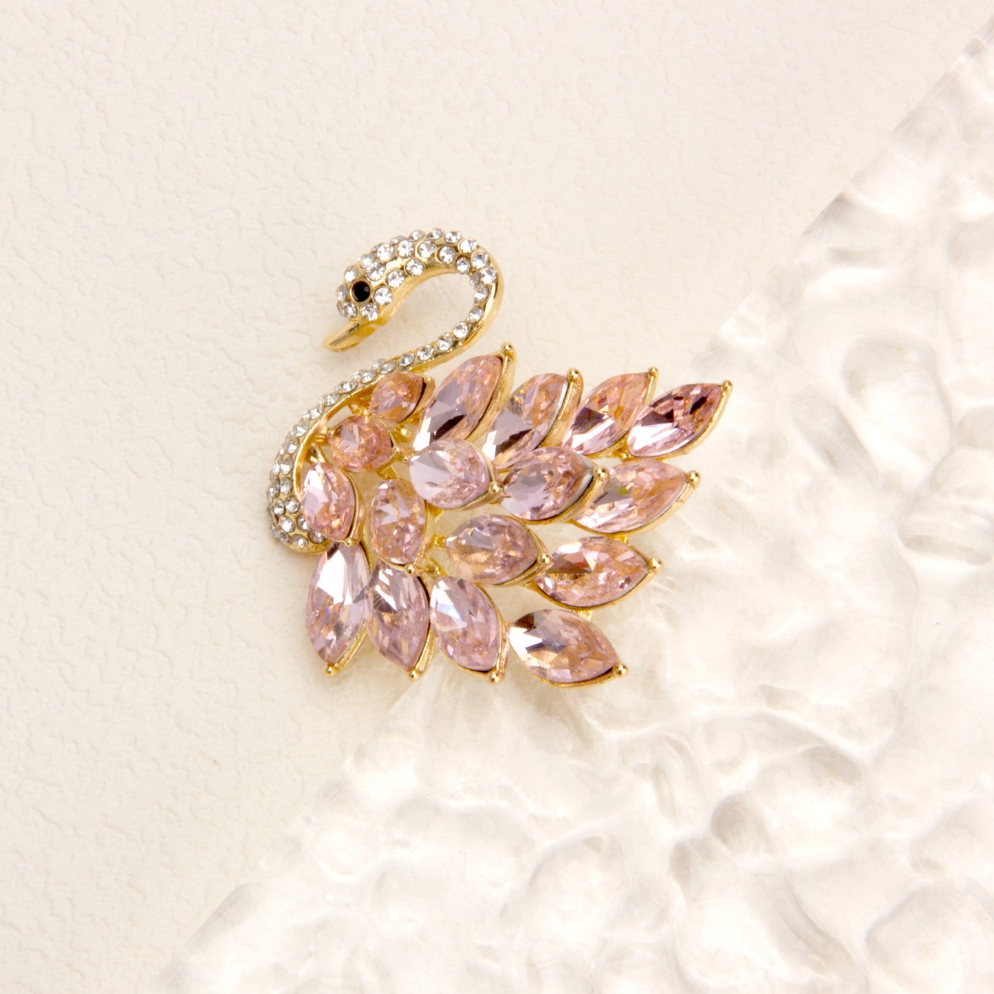 UJOY Pink Swan Brooch Elegant Luxury Brooch Accessories Jewelry Gifts for Women Girls