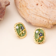 Cargar imagen en el visor de la galería, UJOY Dainty Pink Floral Enamel Earrings – Irregular Oval Frame with Pearl Accents