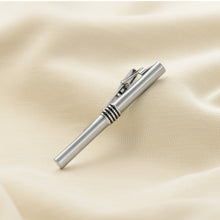 Cargar imagen en el visor de la galería, UJOY Tie Clip of Men Tie Bar Clip with Gift Box Silver for Business Wedding Meeting and Daily Life
