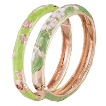Load image into Gallery viewer, Bracelet New Fashion Jewelry Women Gift Classic Bangles High Quality Gift Flower Cuff 55A42