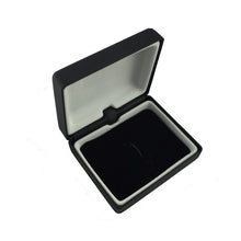 Cargar imagen en el visor de la galería, UJOY Classic gift box tip clip box black tie clip Box pu leather Velvet inner box CTB309