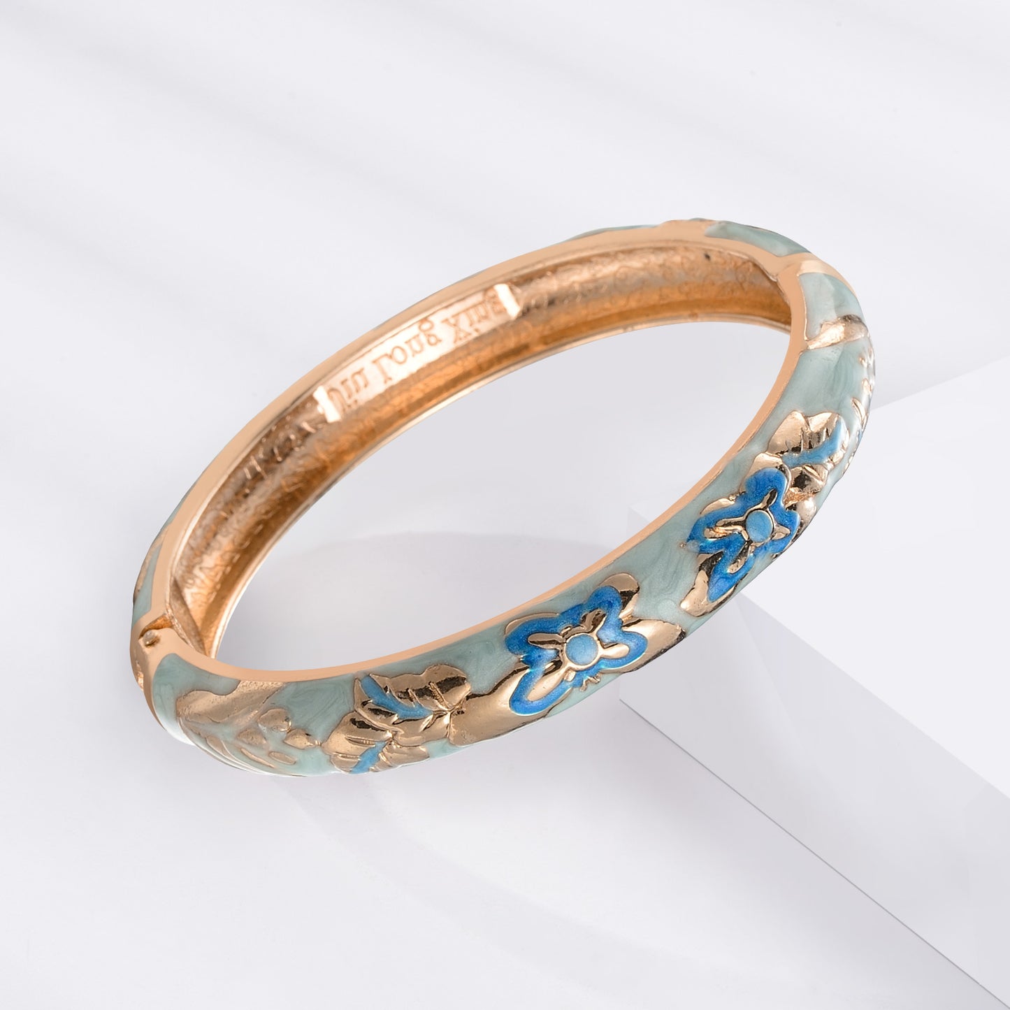 UJOY Fashion Cloisonne Bracelets Gold Plated Butterfly Filigree Enameled Set for Women Gifts Bangles