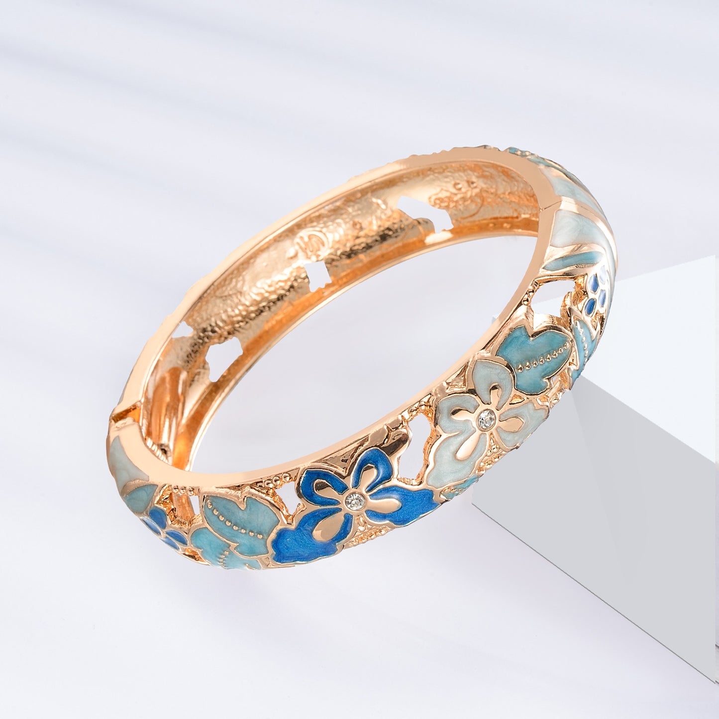 UJOY Fashion Cloisonne Bracelets Gold Plated Butterfly Filigree Enameled Set for Women Gifts Bangles