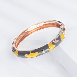 UJOY Fashion Cloisonne Bracelets Gold Plated Butterfly Filigree Enameled Set for Women Gifts Bangles