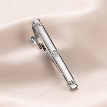 Cargar imagen en el visor de la galería, UJOY Tie Clips for Men, 4 Pcs Tie Bars Pinch Clip Set Silver 2.3 Inches Business Shirt Necktie Parts