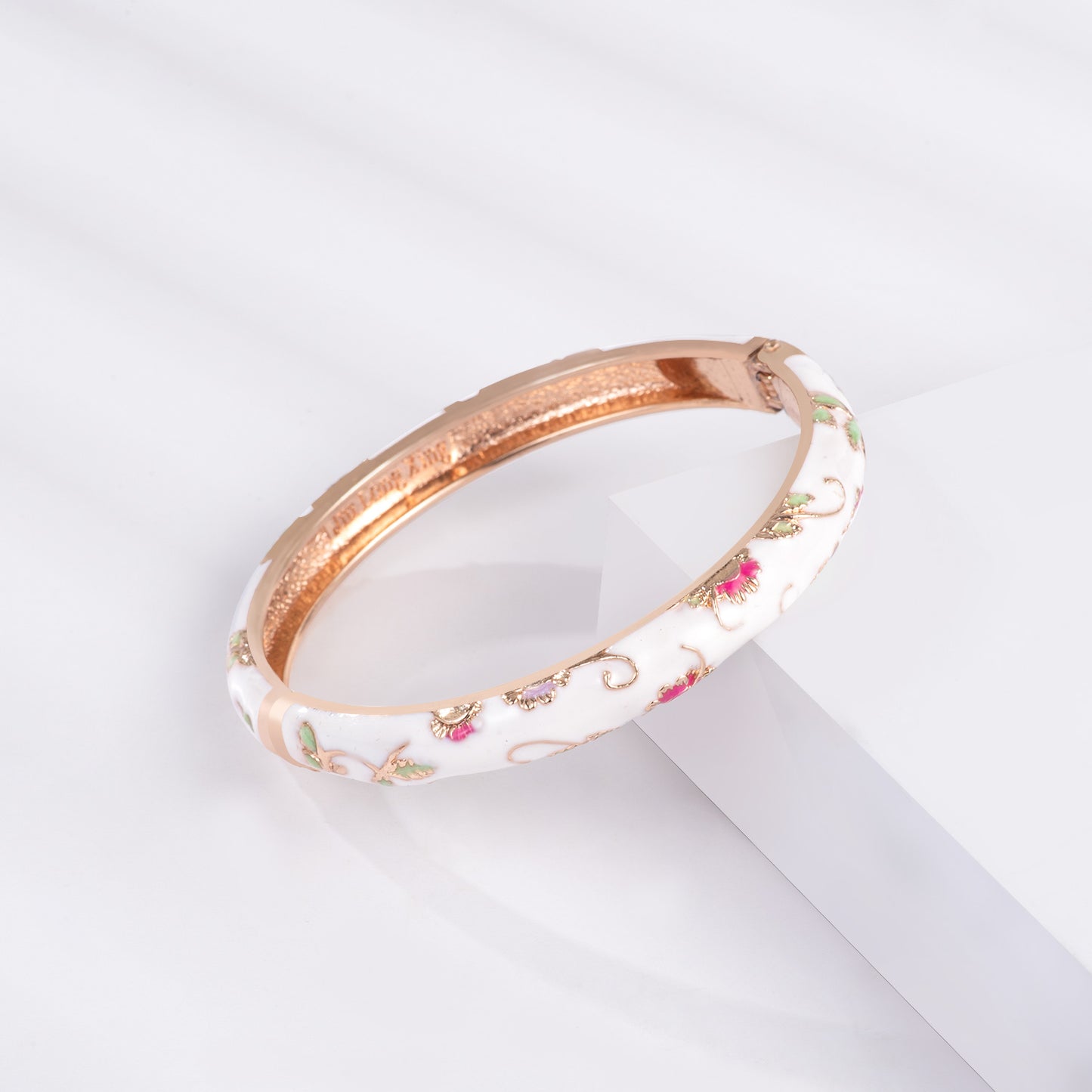 UJOY Vintage set of Cloisonne Bracelets Cuff Golden Metal Bangles Indian Flower White Enameled Jewelry
